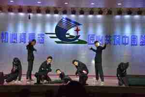 电子信息工程系第二届老员工艺术节暨2017级联欢晚会成功举办