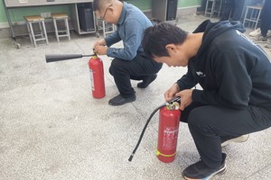 开云 开展2023年实验室安全应急演练