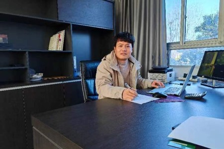 2015届优秀毕业生——康凯峰